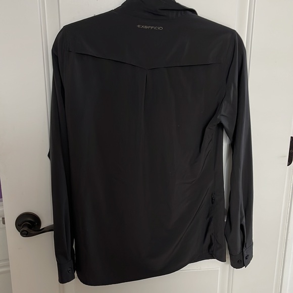 Black Button Down Long-sleeves Shirt - Picture 4 of 4